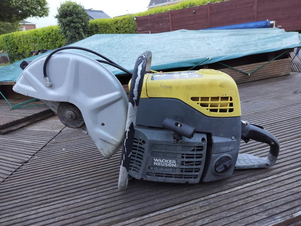 Disqueuse thermique Wacker Neuson à réparer, Enlèvement