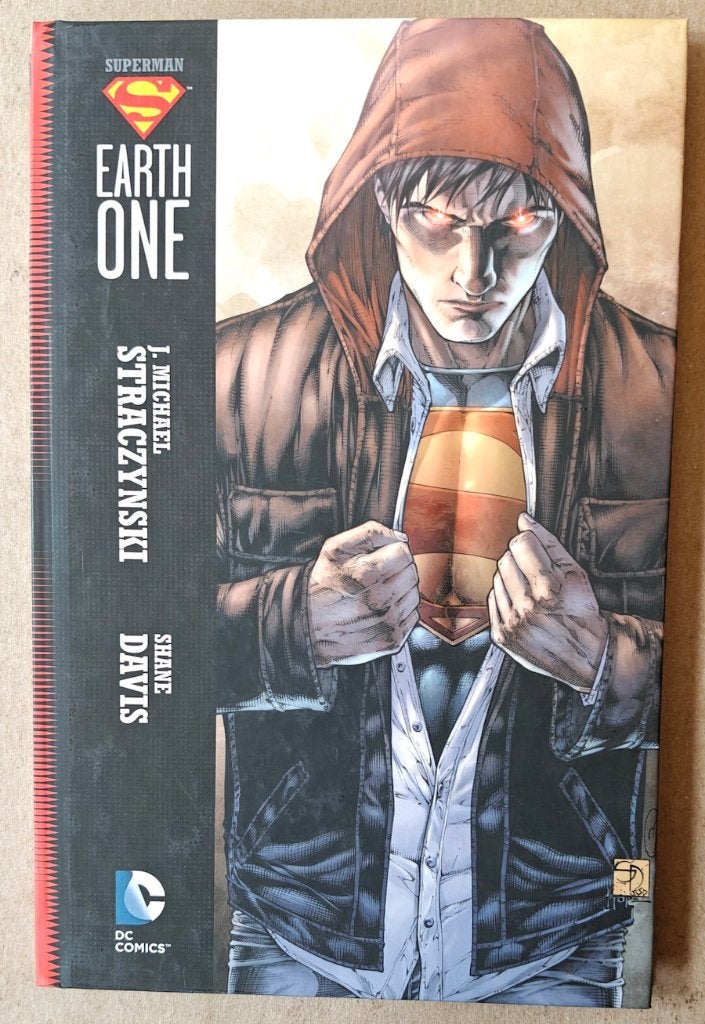 Superman Earth One HC (2010-2015 DC) #1, Enlèvement ou Envoi
