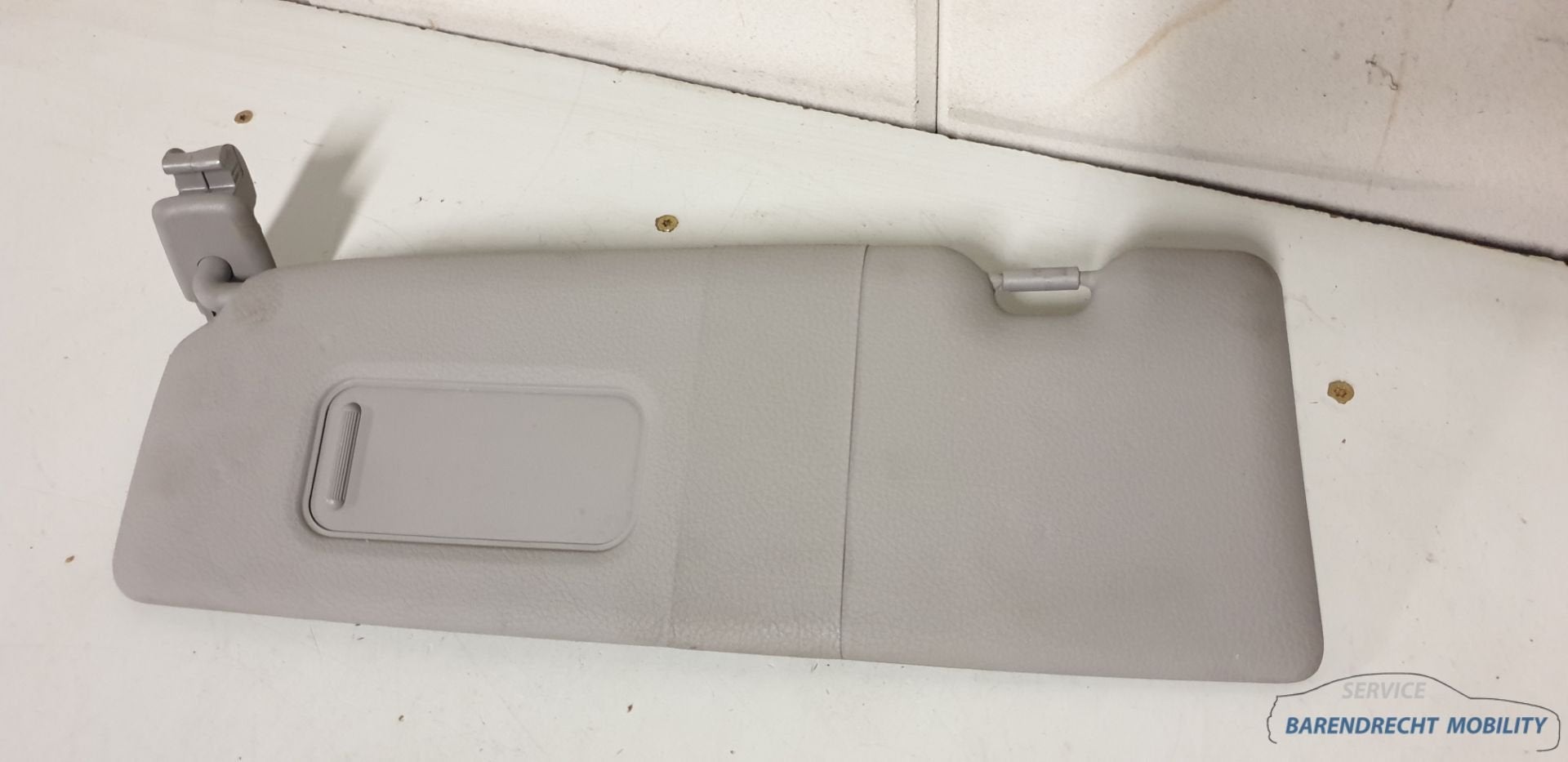 Zonneklep BMW 1 serie F20 zonne klep make up spiegel links b, Auto-onderdelen, Petuelring 130
80788  Munich, DE, Gebruikt, Info@bmw.de
