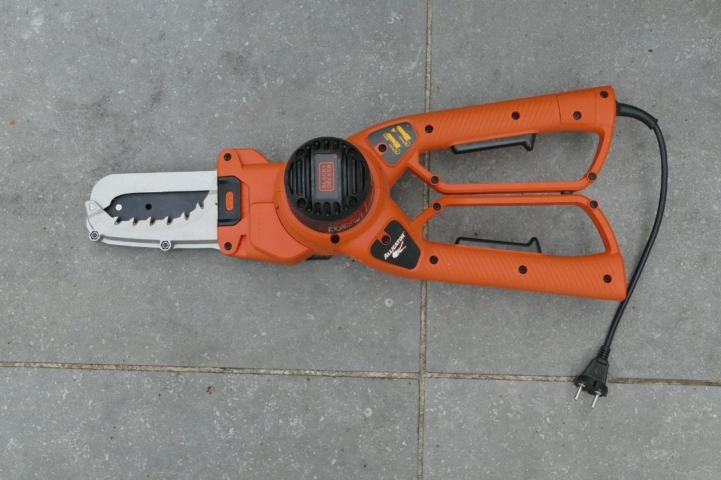 Elektrische takkenschaar, Tuin en Terras, Ophalen, Zo goed als nieuw, 50 mm of meer, Black & Decker