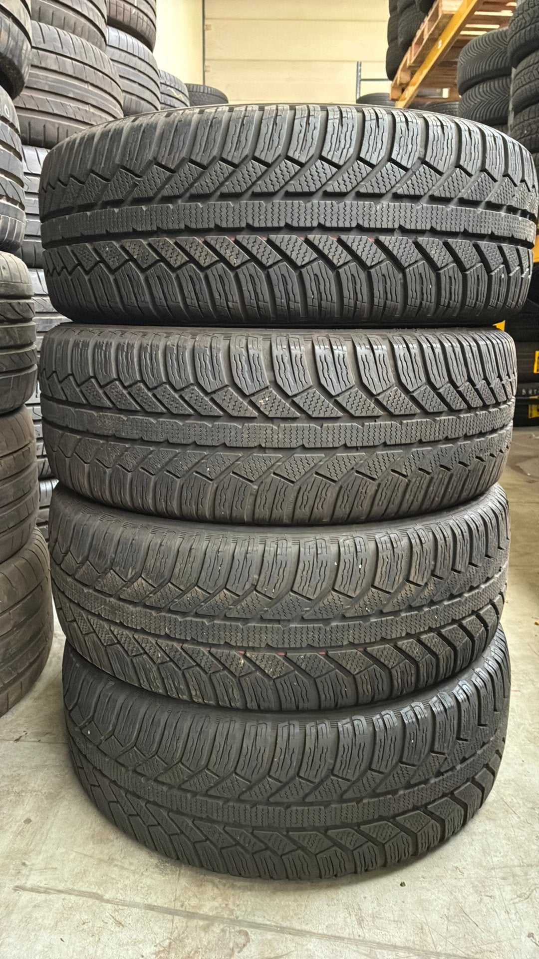 Pneus d'hiver 2156016 215/60/16 215/60R16 marque Semperiet, Enlèvement