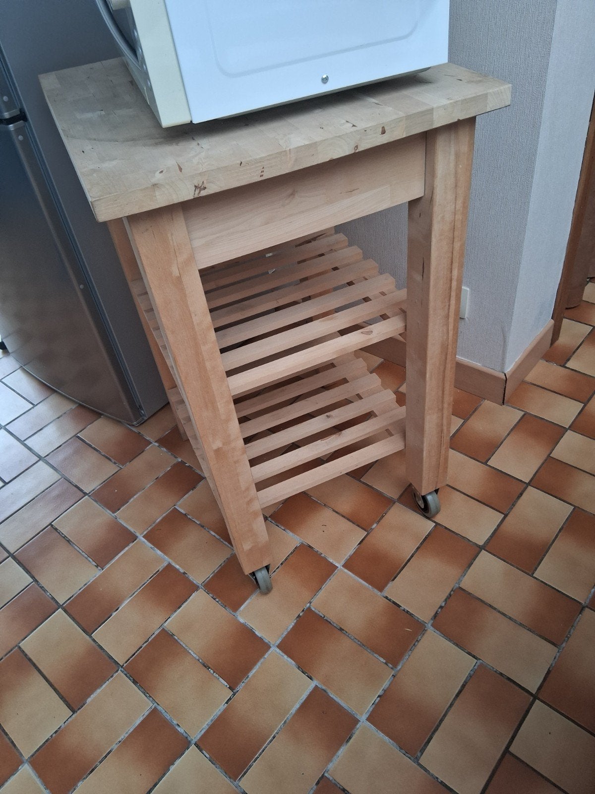 keuken hulp hout, Ophalen
