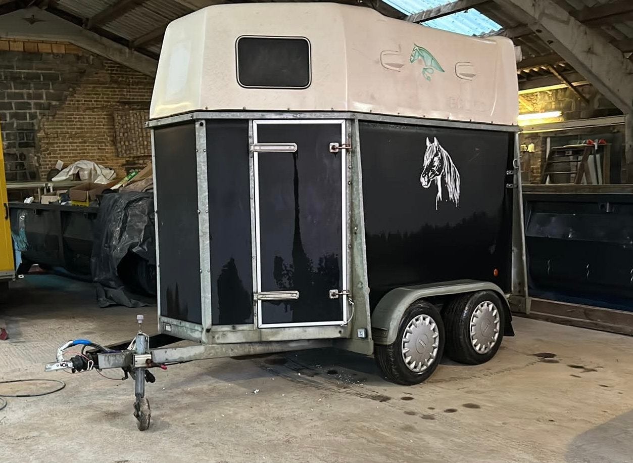 2 paards trailer, Animaux & Accessoires, Chevaux & Poneys | Semi-remorques & Remorques, Comme neuf, Enlèvement