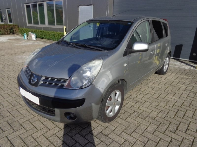 Te koop Nissan Note, Auto's, Voorwielaandrijving, Zwart, 4 cilinders, Handgeschakeld
