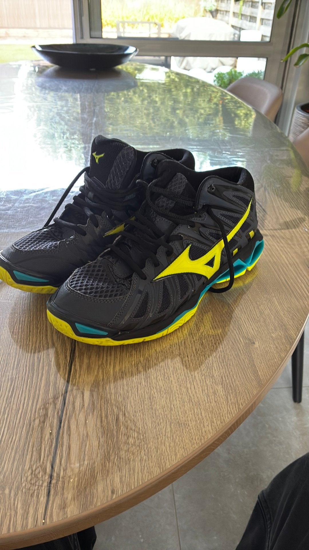 Volleybalschoenen maat 44.5, Ophalen, Nieuw, Schoenen