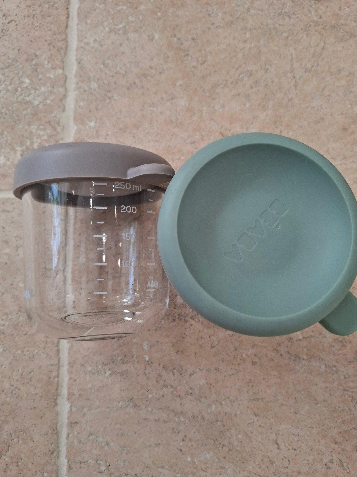 2 pots en verre Béaba 250ml avec couvercles hermétiques, Enlèvement ou Envoi