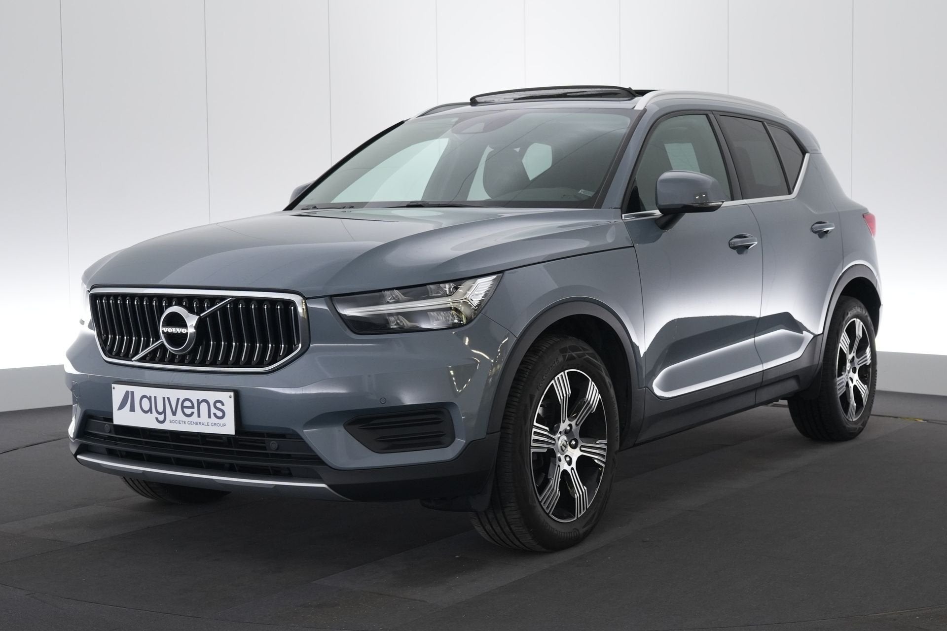 (1XQQ230) VOLVO XC40, Autos, Volvo, Cuir, Argent ou Gris, Achat, Entreprise