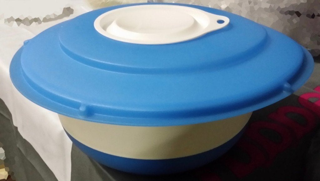 Tupperware Deegkom / Beslagkom 3L Blauw/wit, Blauw, Nieuw, Ophalen of Verzenden, Bak of Kom