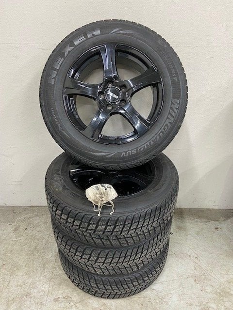 Winterset Mazda CX-5 Nexen Winguard SUV 225/65 R17, Auto-onderdelen, Banden en Velgen, Banden en Velgen, Winterbanden, 17 inch