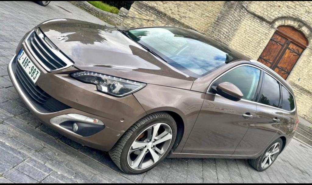 Peugeot 308 1.2 2014 41mkm automatique toit panoramique, Autos, Achat, Euro 6, Toit panoramique, 5 portes