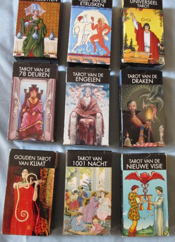 9 verschillende pakjes Tarot kaarten , nieuwe staat, Boeken, Esoterie en Spiritualiteit, Ophalen of Verzenden, Nieuw, Tarot of Kaarten leggen
