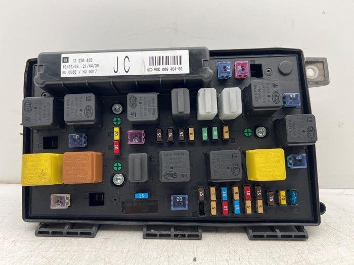 Boîte à fusibles d'un Opel Zafira, -, Opel, 3 mois de garantie, Utilisé
