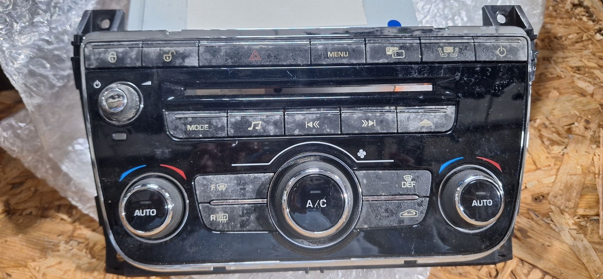 Origineel Volvo Infotainment & Climate Control Paneel (IAM2., Autos : Divers, -, Utilisé, -, -