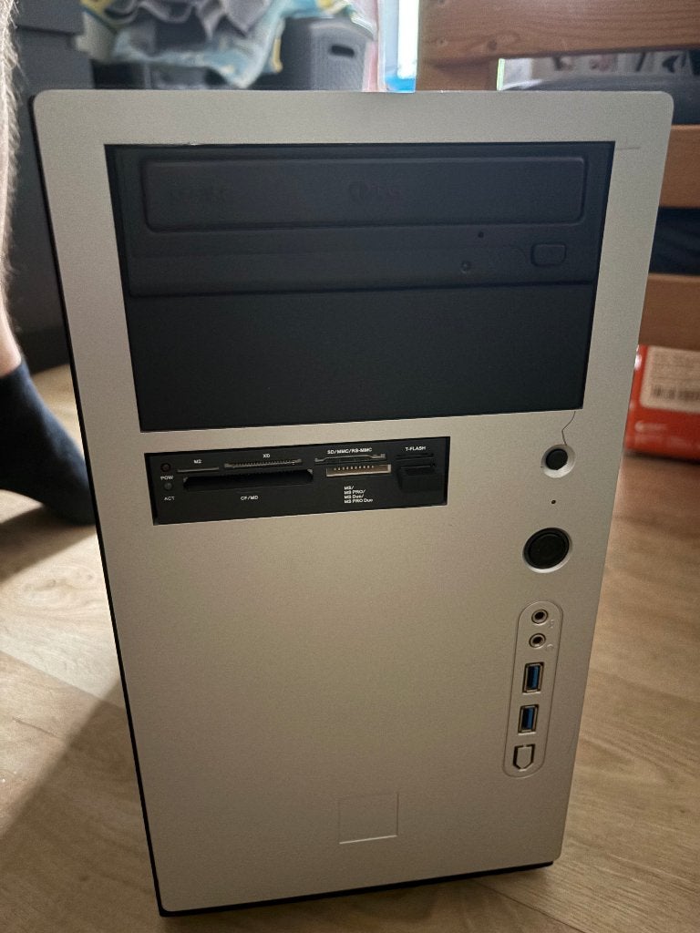 Te koop: desktop pc met een Intel Core i5-9500 processor., Informatique & Logiciels, Ordinateurs de bureau, 8 GB, SSD, 500 GB