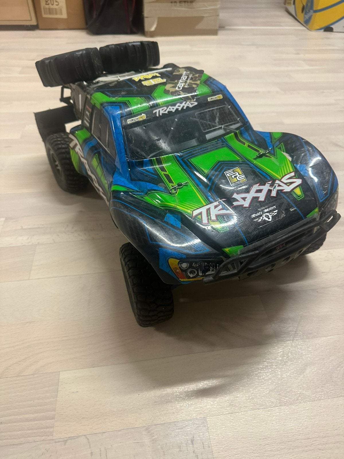 Traxxas 4x4 slash, Enlèvement ou Envoi, Échelle 1:8, Voiture off road, Utilisé