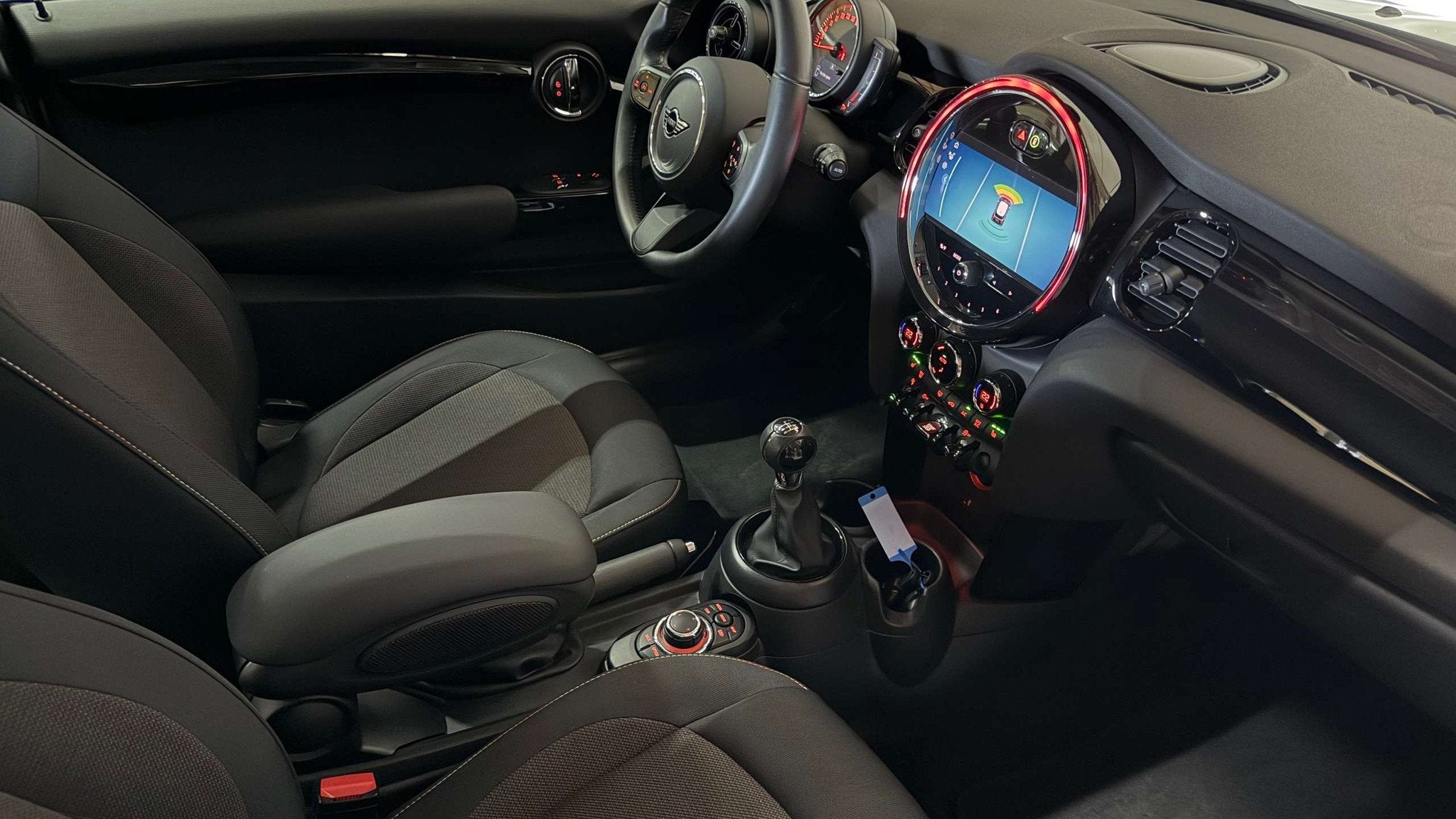 Mini Cooper 1.5 Benzine Garantie EURO 6d, Auto's, Mini, Stof, Bedrijf, 3 cilinders, Cooper