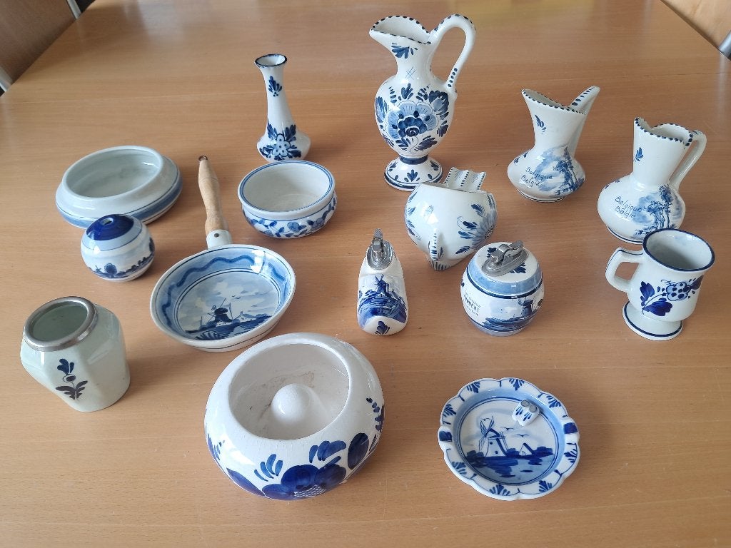 delfts blauw allerlei: vaasje, beeldje, asbak, schaaltje..., Enlèvement ou Envoi