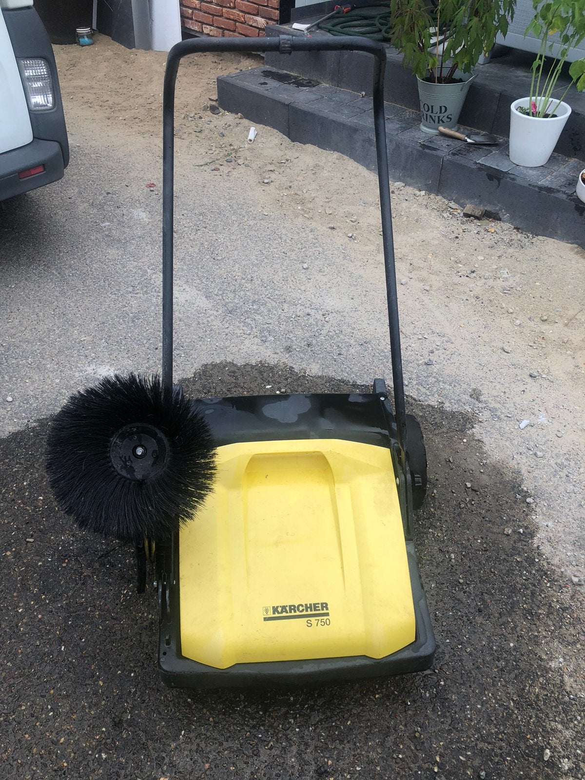 Karcher s750 veegmachine, Tuin en Terras, Veegmachines, Ophalen, Zo goed als nieuw