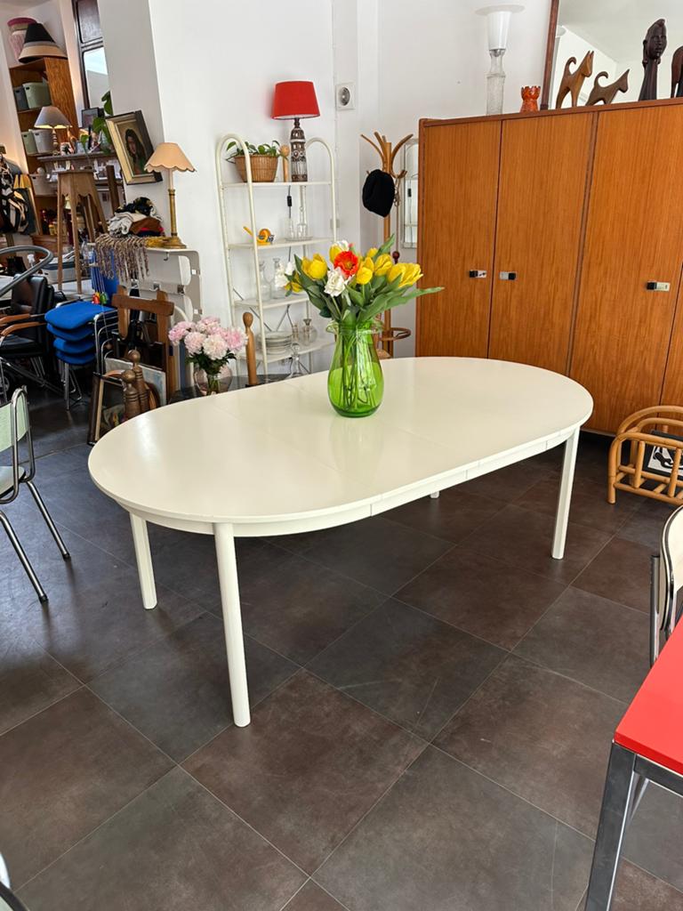 Table ronde extensible, Ophalen