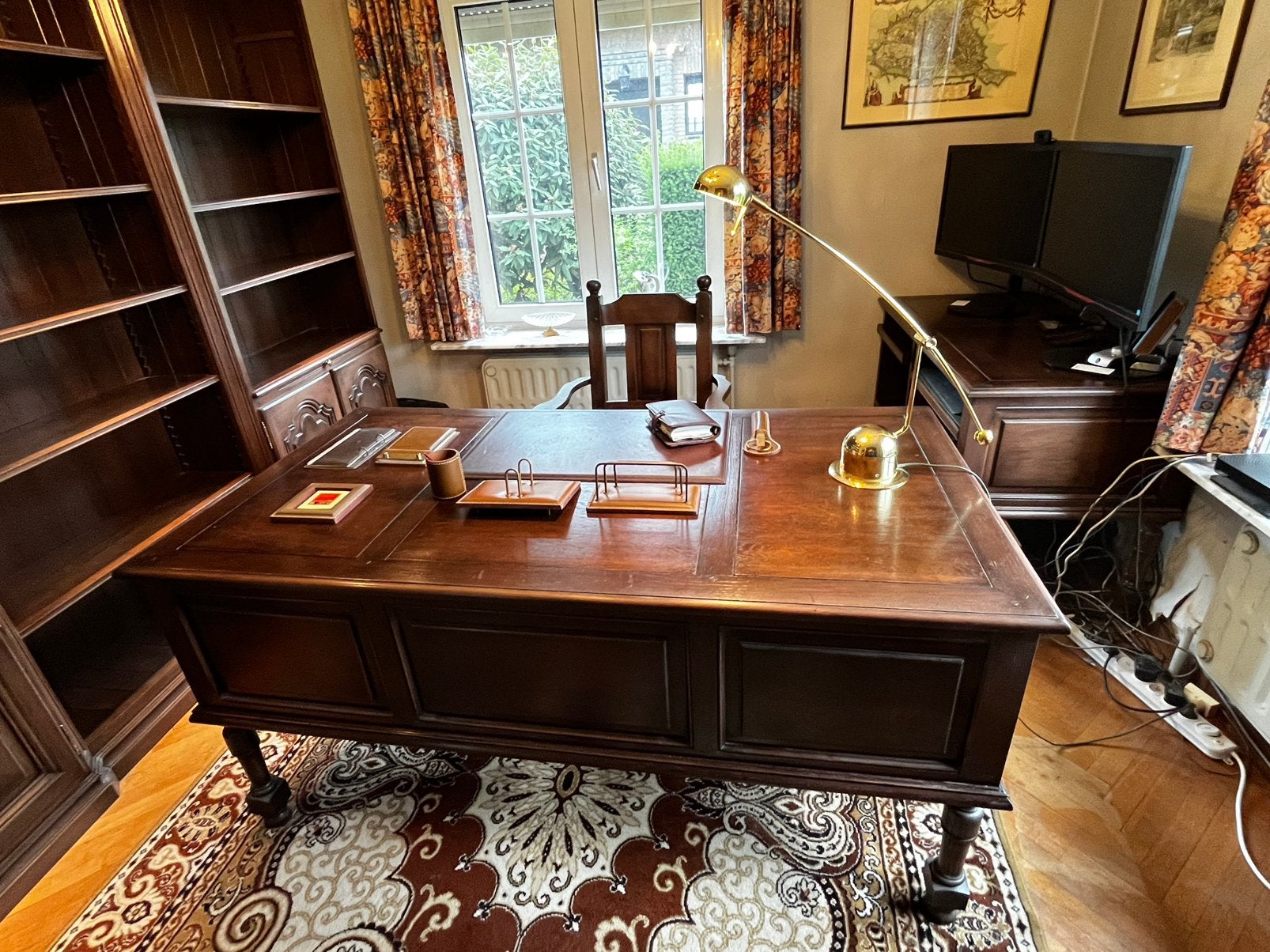 Bureau avec armoires, Enlèvement