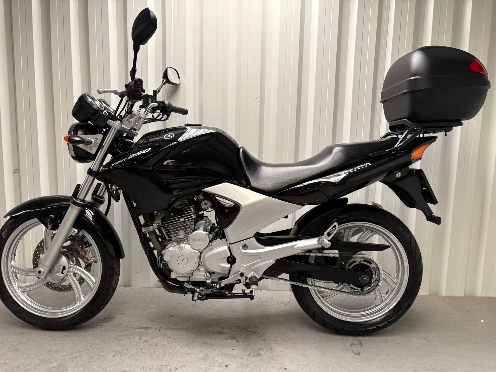 YAMAHA YBR 250 PARFAIT ÉTAT *** garantie, Entreprise