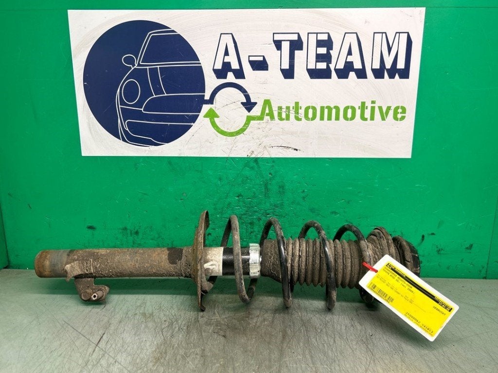 AMORTISSEUR OU ABSORBEUR DE CHOC AVANT DROIT Aygo (B10), Kundenbetreuung@toyota.de, Toyota, Utilisé, Toyota-Allee 2
50858  Köln, DE