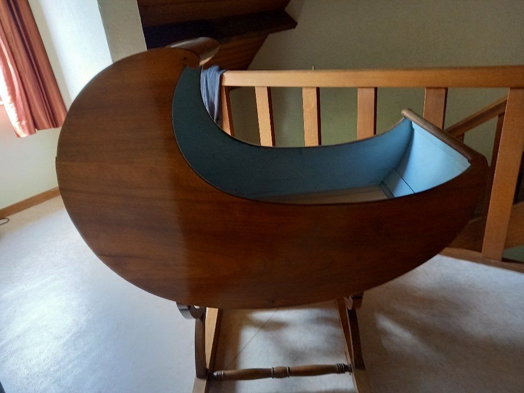 berceau antique en acajou, Antiquités & Art, Enlèvement