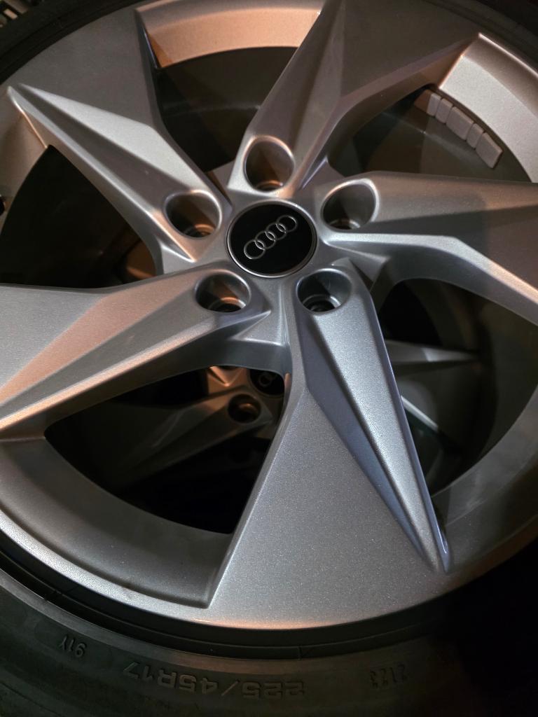 Audie velgen 17inch met banden, Auto-onderdelen, Banden en Velgen, Ophalen, 17 inch, Band(en)