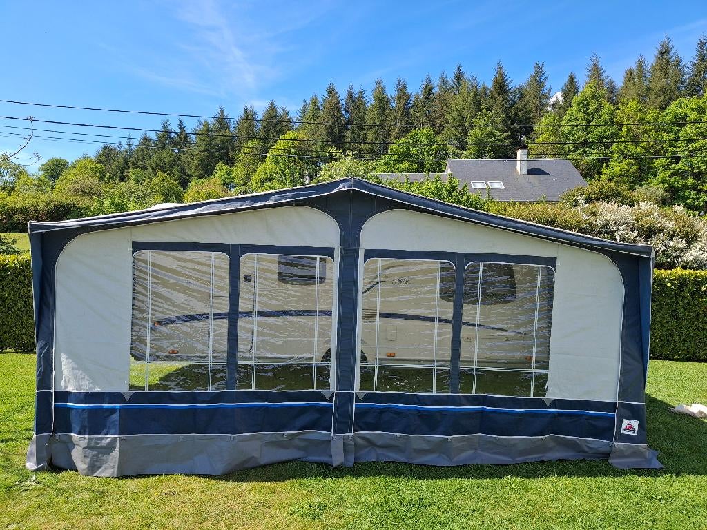 Auvent pour caravane Dorema, Caravans en Kamperen, Voortenten en Luifels, Ophalen, Gebruikt, Dorema