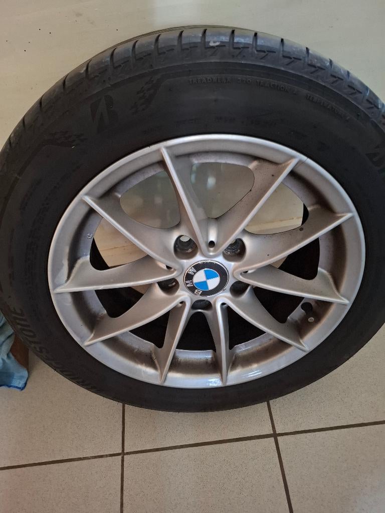 Jantes BMW e90 + Bridgestone 205 55 r16 91H, Autos : Pièces & Accessoires, 16 pouces, Véhicule de tourisme, Pneus été, 205 mm