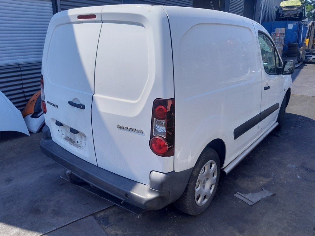 ETRIER DE FREIN ARRIÈRE DROIT Peugeot (|9803120680|), Postoffice@zf.com, Löwentaler Straße 20
88046  Friedrichshafen, DE, Utilisé