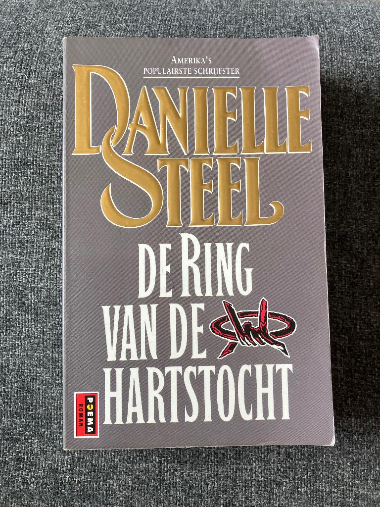 Danielle Steel - De ring van de hartstocht, Boeken, Ophalen of Verzenden, Gelezen, Danielle Steel