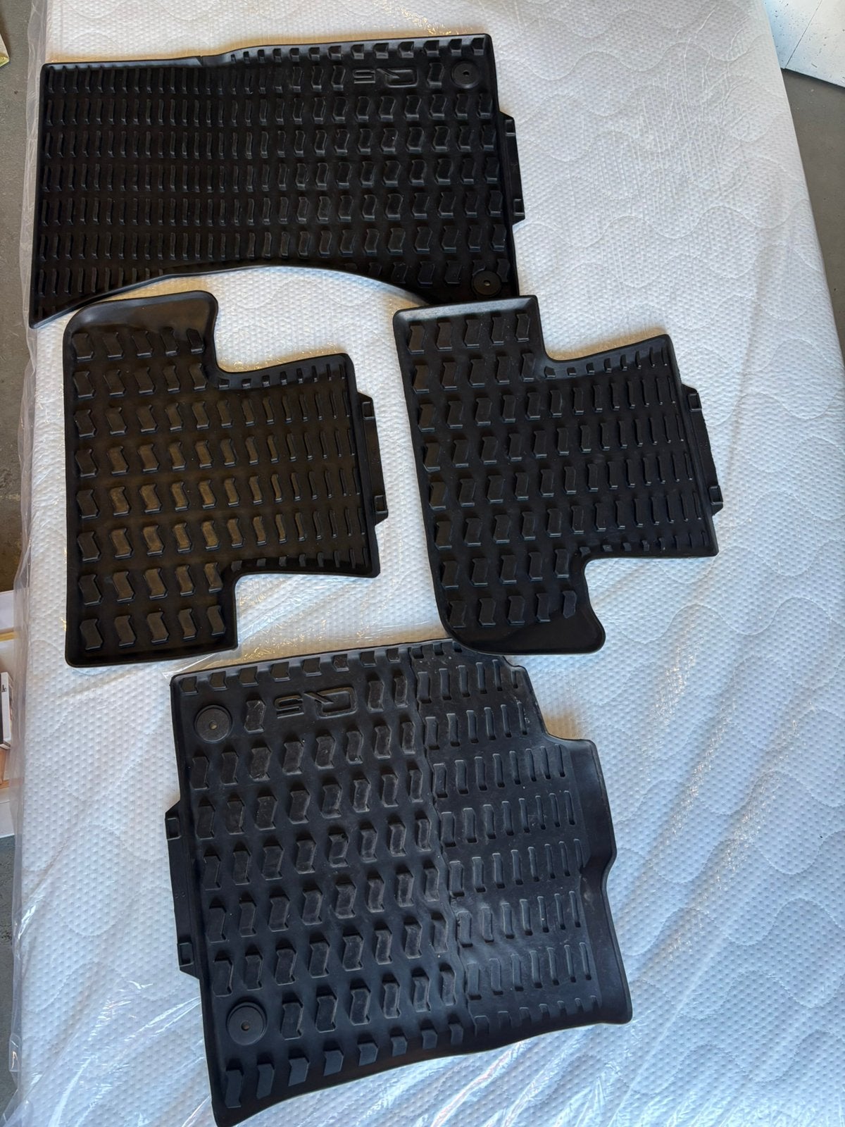 Tapis de sol caoutchouc Audi Q5 2009-2017, Autos : Divers, Tapis de voiture, Enlèvement, Comme neuf