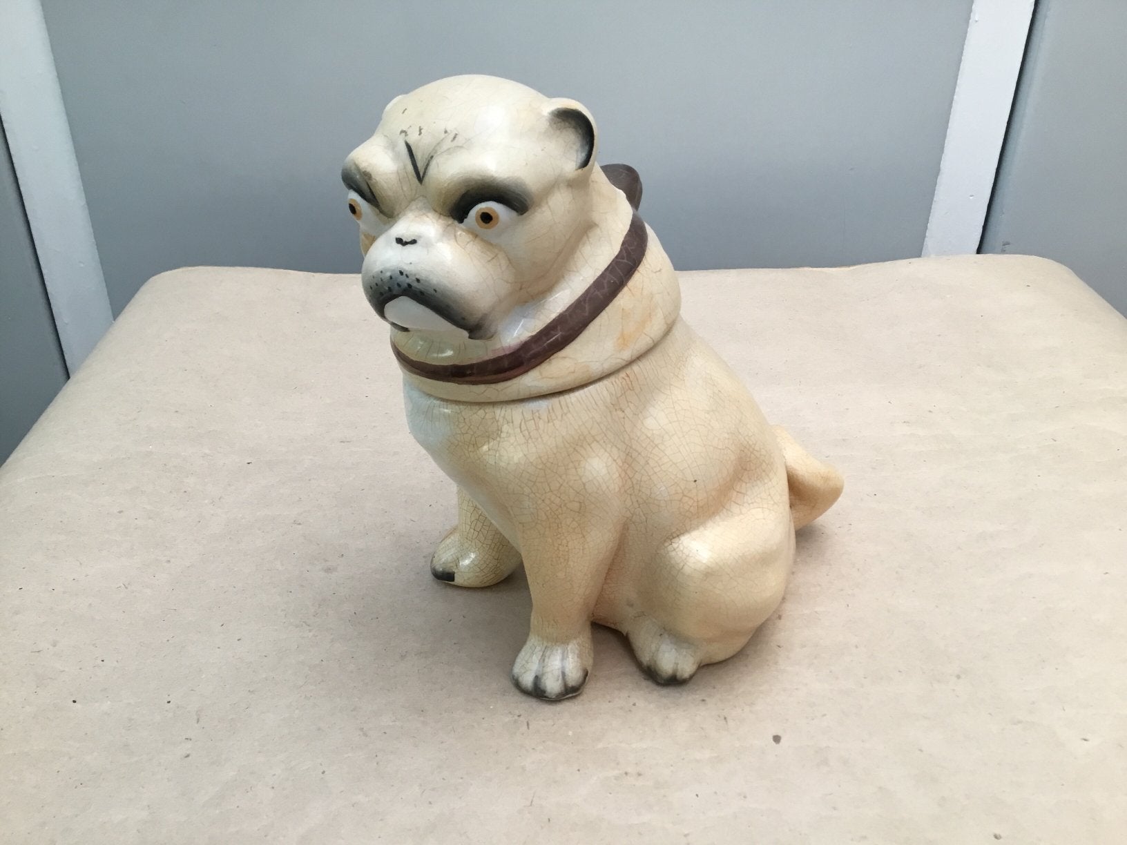Pot à tabac vintage Staffordshire Pug Pot, Antiquités & Art, Enlèvement ou Envoi
