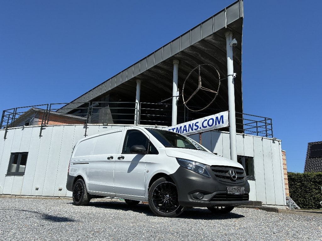 Mercedes-Benz Vito 18.800€ + BTW / MB Motor / Trekhaak / ..., Auto's, 75 kW, 1951 cc, 4 cilinders, 2000 kg