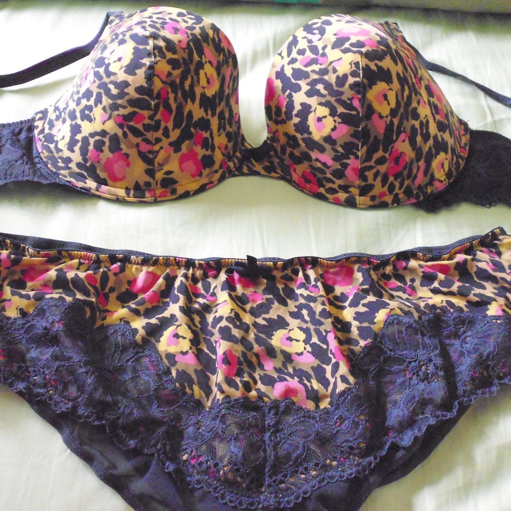 Wonderbra setje nieuw eur 85D, Vêtements | Femmes, Enlèvement ou Envoi, Ensemble