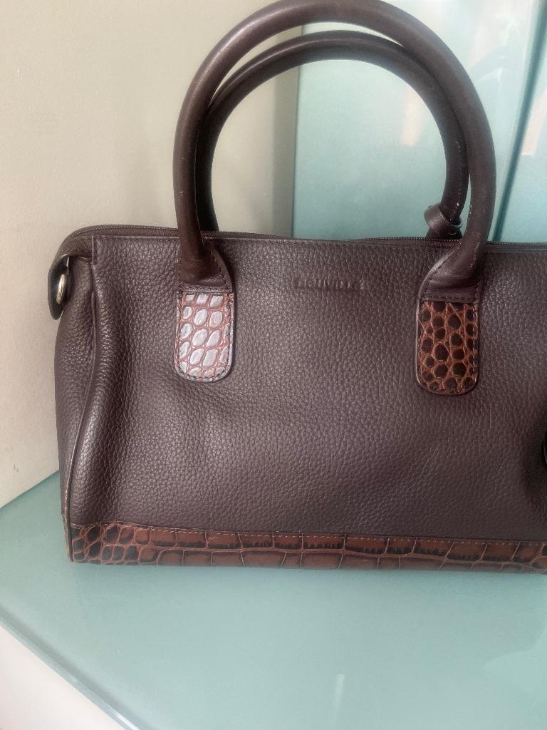 Prachtige lederen handtas Neuville 1x gedragen, Bijoux, Sacs & Beauté, Sacs | Sacs Femme, Enlèvement ou Envoi, Comme neuf, Brun