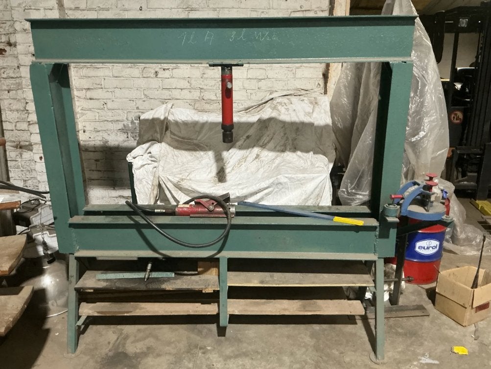 Presse d'atelier 10t + cintreuse à bandes, Enlèvement, Utilisé