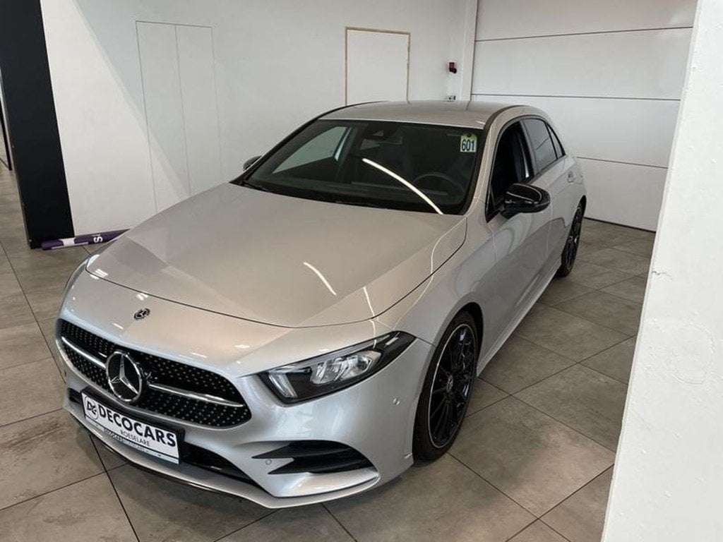 Mercedes-Benz A AMG Pack // Navi - Digital large cockpit /, Auto's, Automaat, 116 pk, 5 deurs, Zilver of Grijs
