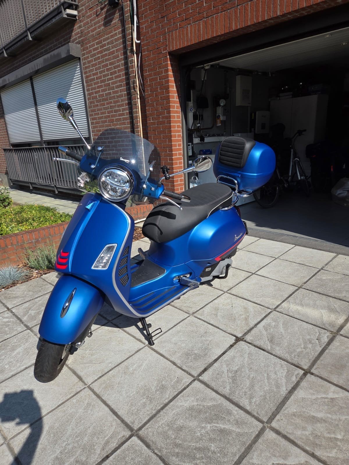 Vespa GTS 125 Super Sport E4 – slechts 3.165 km!

Prachti, Fietsen en Brommers, Scooters | Vespa, Ophalen
