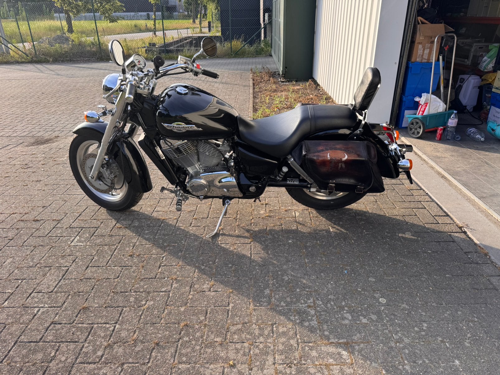 Honda shadow vt1100 ace sabre, Motoren, Cardan-aandrijving, Occasion, 4 cilinders, Chopper
