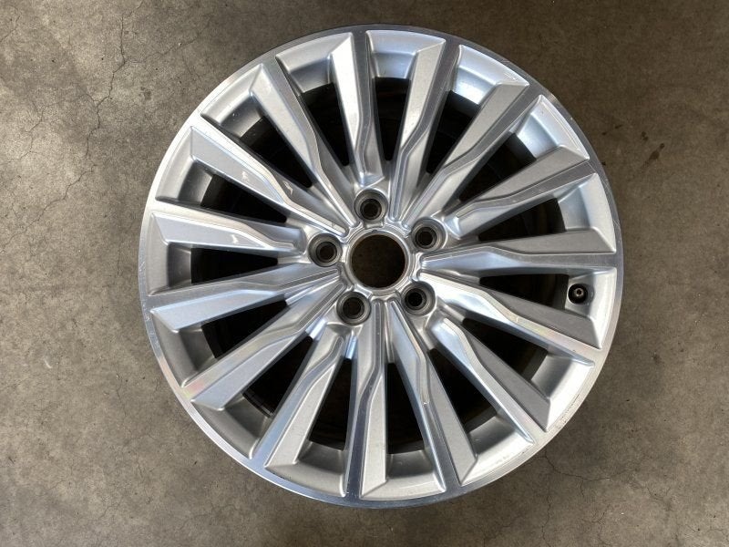 losse 17 inch originele ETRON velg Audi A3 8V0601025CB (3), -, Utilisé, -, -