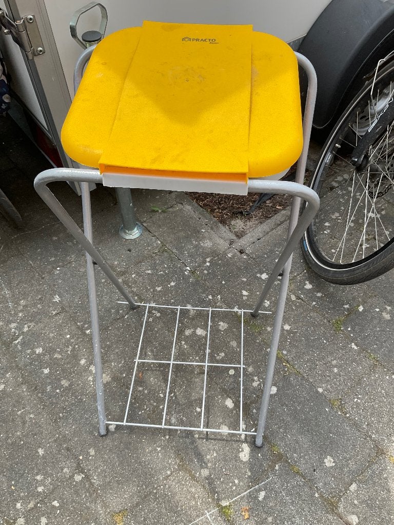 Vuilniszakhouder, Huis en Inrichting, Woonaccessoires | Prullenbakken, Ophalen, Kunststof, Met pedaal, Zo goed als nieuw
