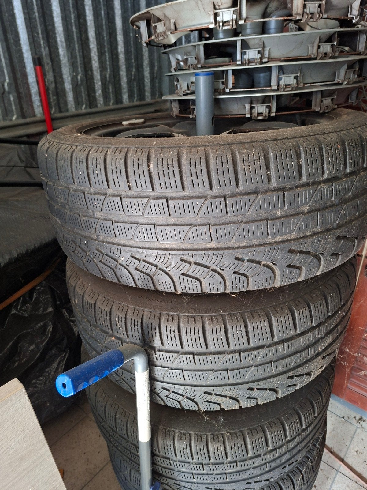 Pirelli banden 215/50/R17 voor Opel Astra, Ophalen