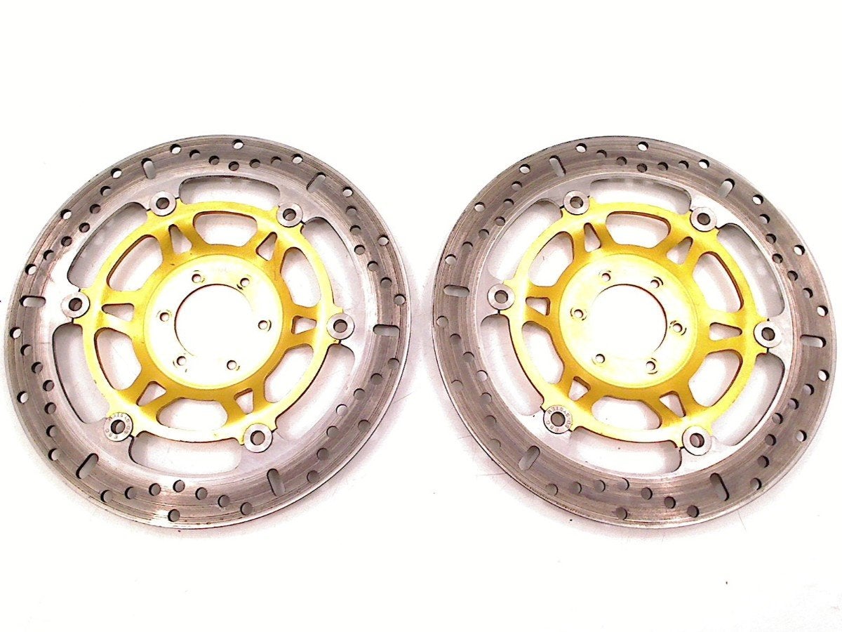 FREIN DISQUE AVANT Honda, Dhr. S. di Majo, Utilisé, Info@cama-motorparts.nl, P.J. Troelstraweg 8 8
3144 CX  MAASSLUIS, NL