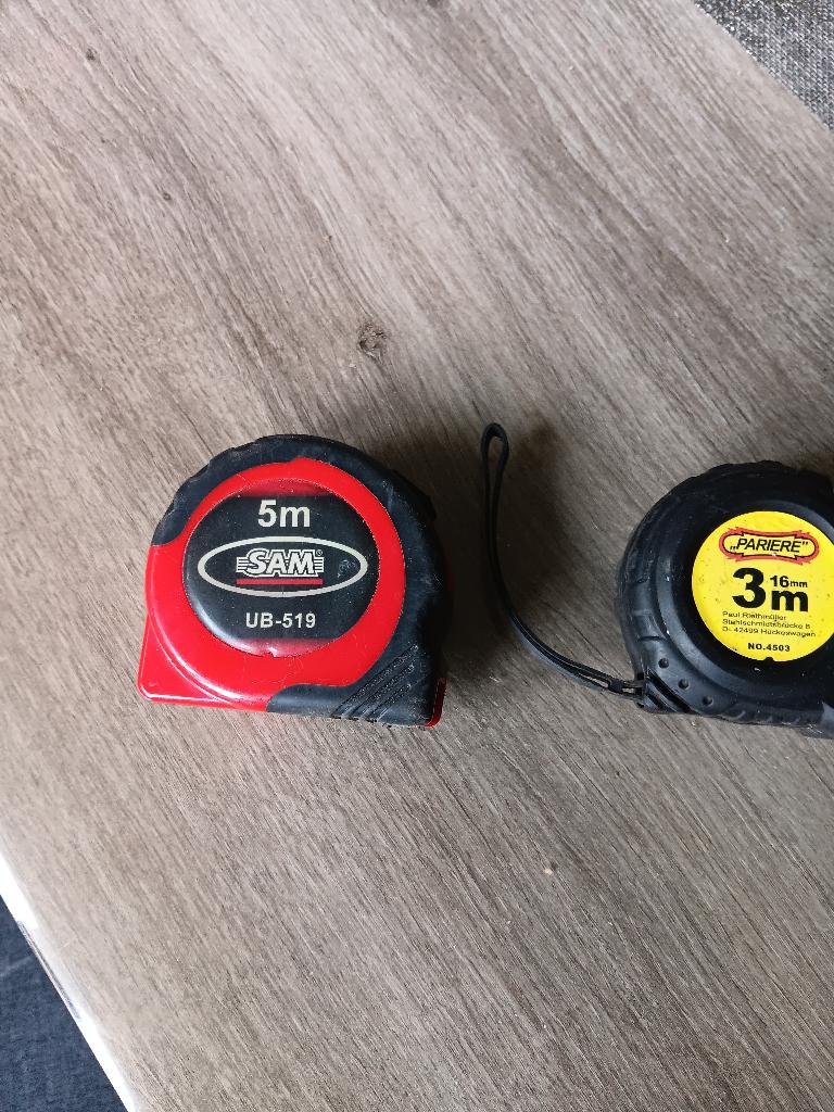 2  metres ruban de  3 m et 5 m, Bricolage & Construction, Instruments de mesure, Enlèvement, Comme neuf