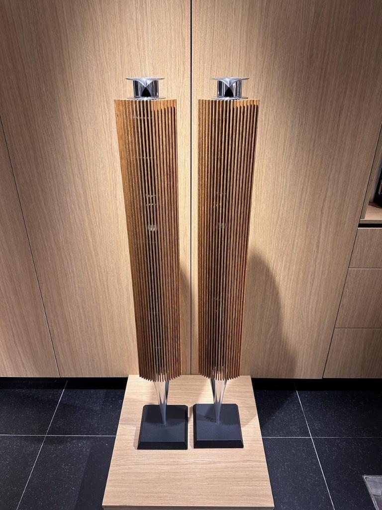 Bang & Olufsen Beolab 18 Alu met eiken lamellen - B&O, TV, Hi-fi & Vidéo, Enceintes, Autres marques, Info@bang-olufsen.dk, Comme neuf