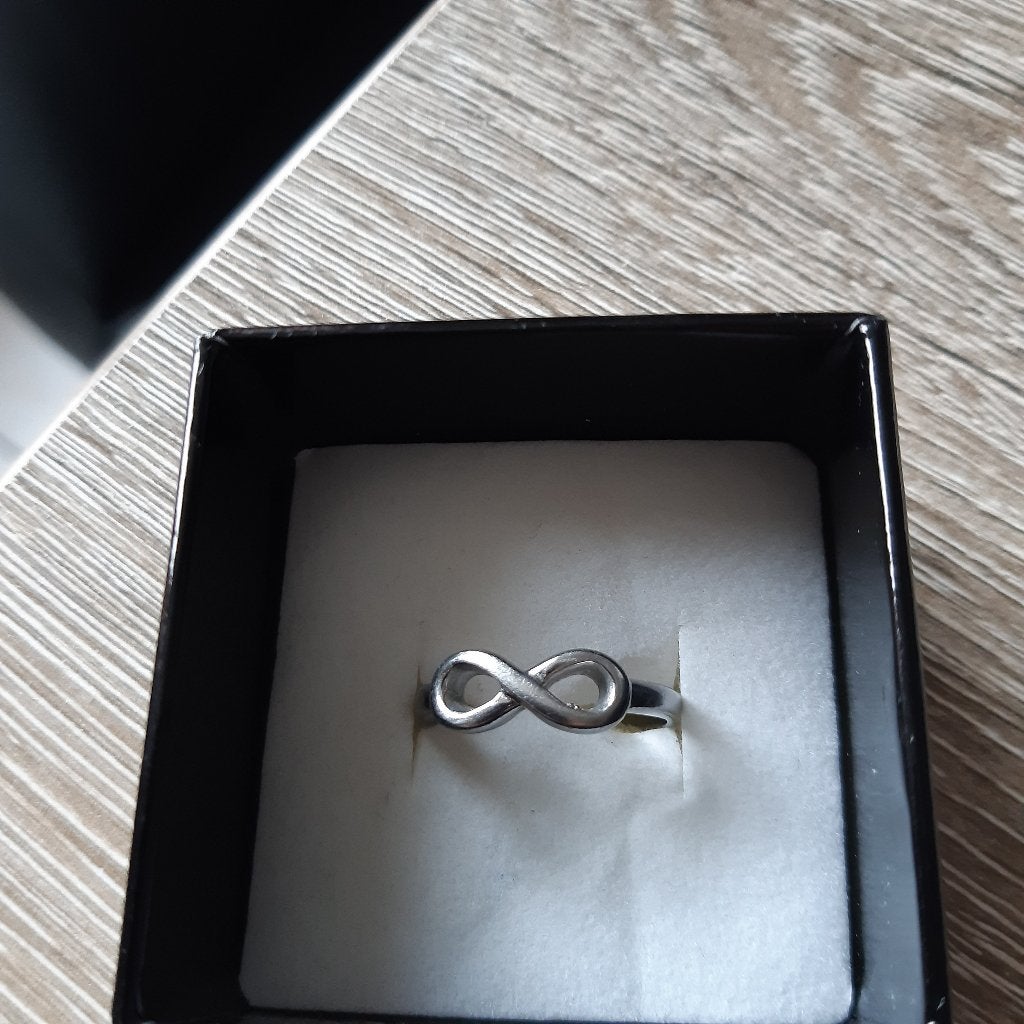 Bague en argent blanc, Handtassen en Accessoires, Ringen, Ophalen, Gebruikt, Wit, 17 tot 18