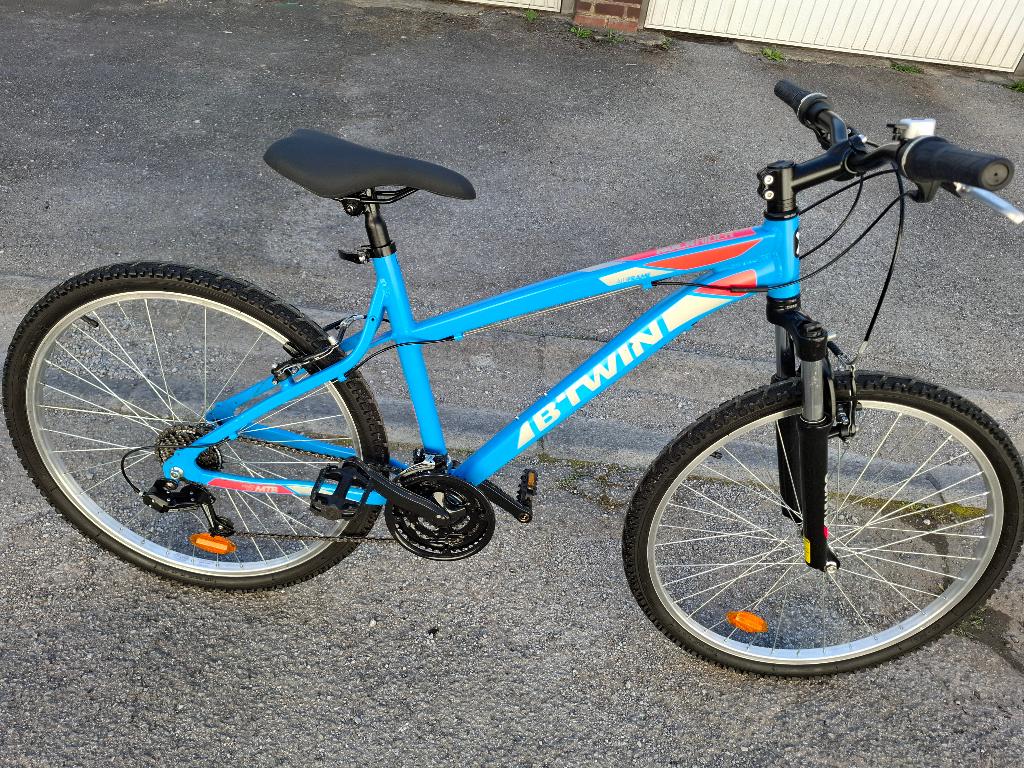 vélo vtt bitwin 26 pouces prêt  a rouler état neuf, Vélos & Vélomoteurs, VTT semi-rigide, Enlèvement, Comme neuf