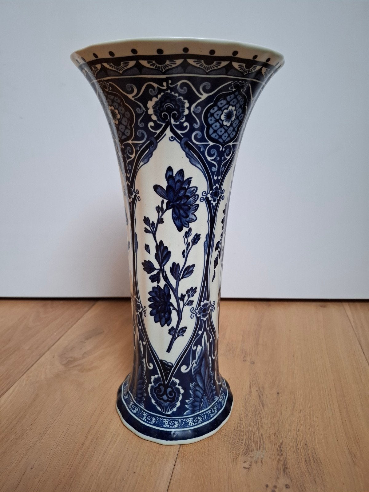 Vase trompette bleu Delft, Antiquités & Art, Antiquités | Vases, Enlèvement